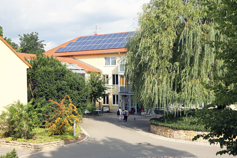 Die Photovoltaikanlage auf dem Dach des AWO Pflegeheims in Erfurt-Vieselbach.