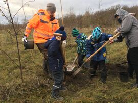 Pflanzaktion des AWO Kindergartens „Glückspilz“ in Töttelstedt